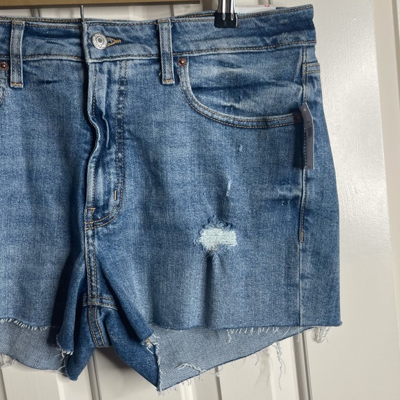 Old Navy High Rise O.G. Straight Cut off Shorts Smooth Pockets! - Picture 7 of 10